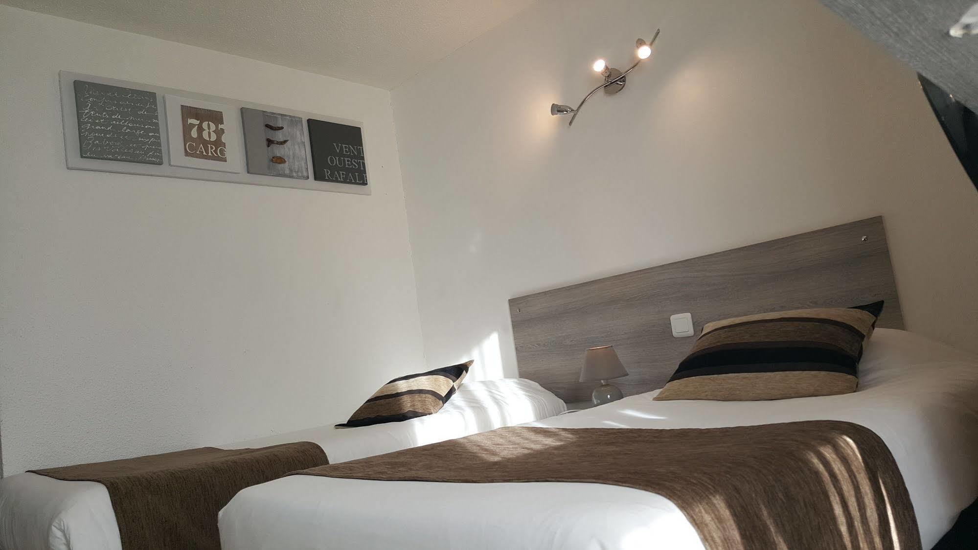 Hotel Eclipse Magnanville Eksteriør billede